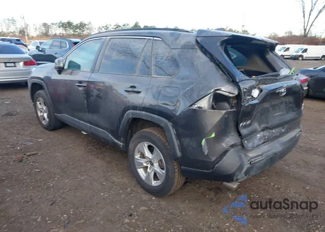 2021 Toyota Rav4 Xle z USA, uszkodzony, nr VIN 2T3P1RFV8MW201925